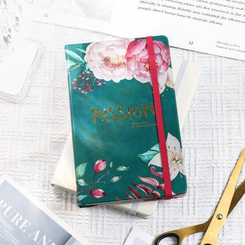 The Flowering Green Daily Planner - Carta Lusso